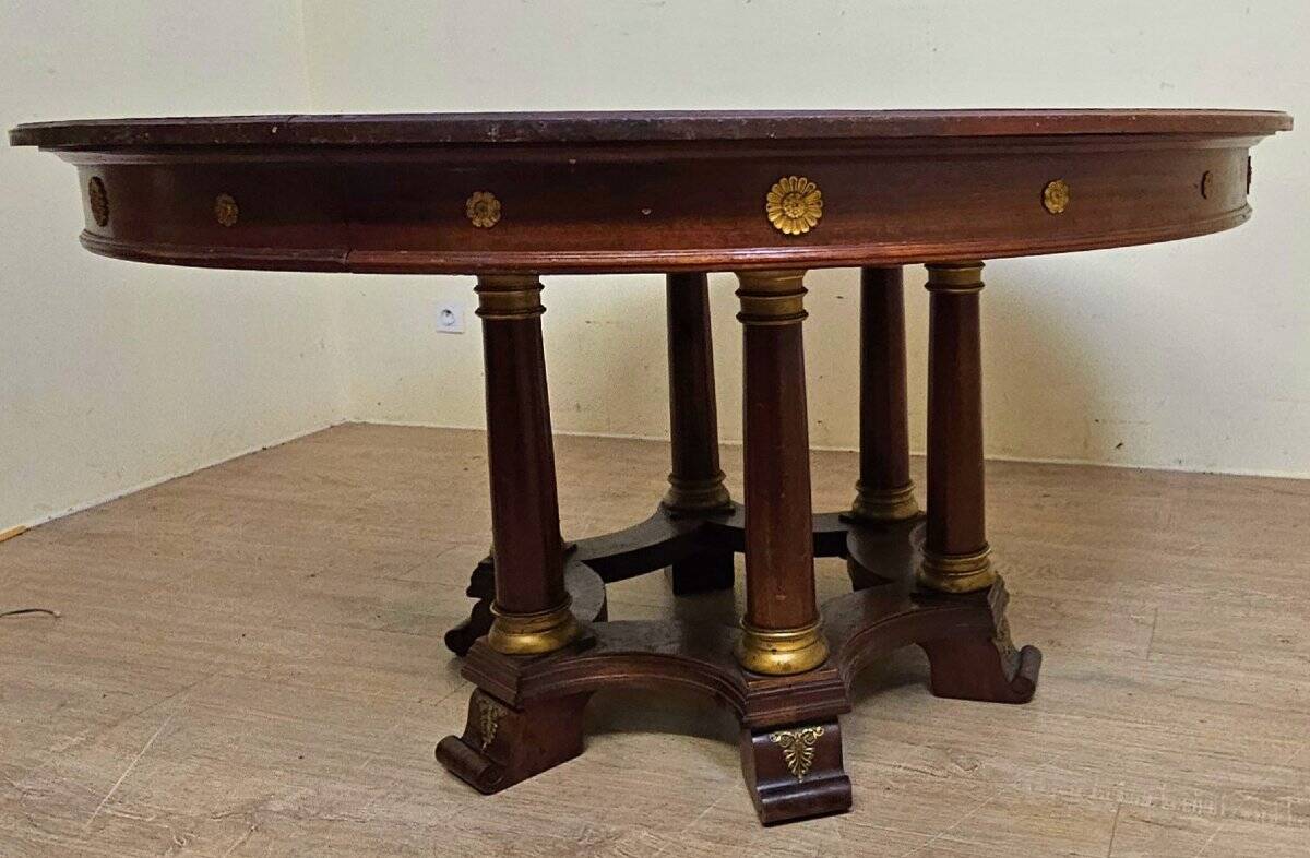 Large extendable round table – column base – Empire period / mahogany
