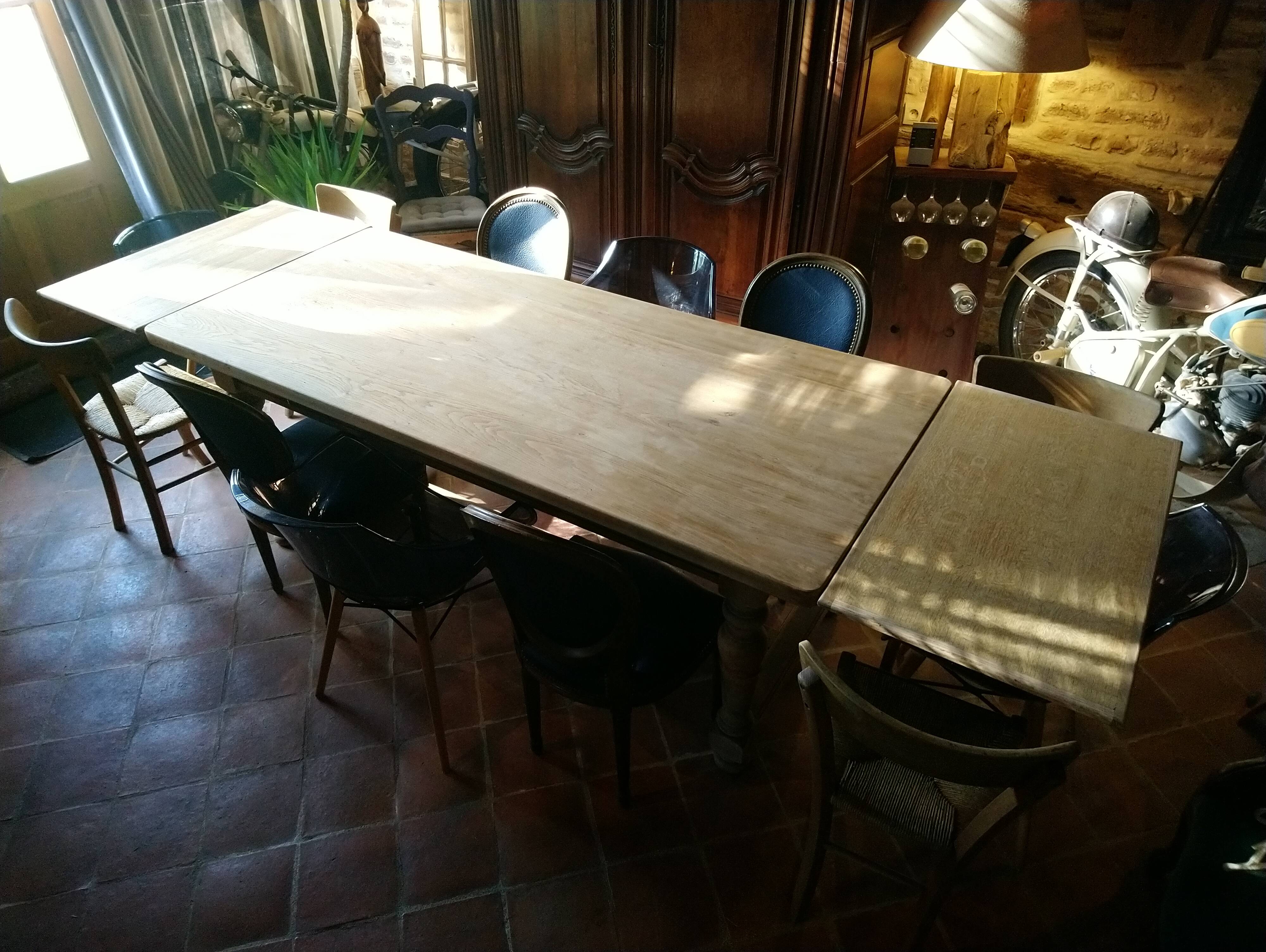Oak farmhouse table with extensions