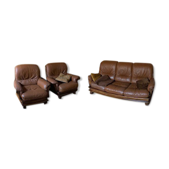 Sofa and armchairs set