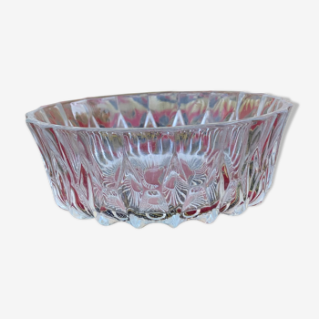 Bowl in chiseled crystal