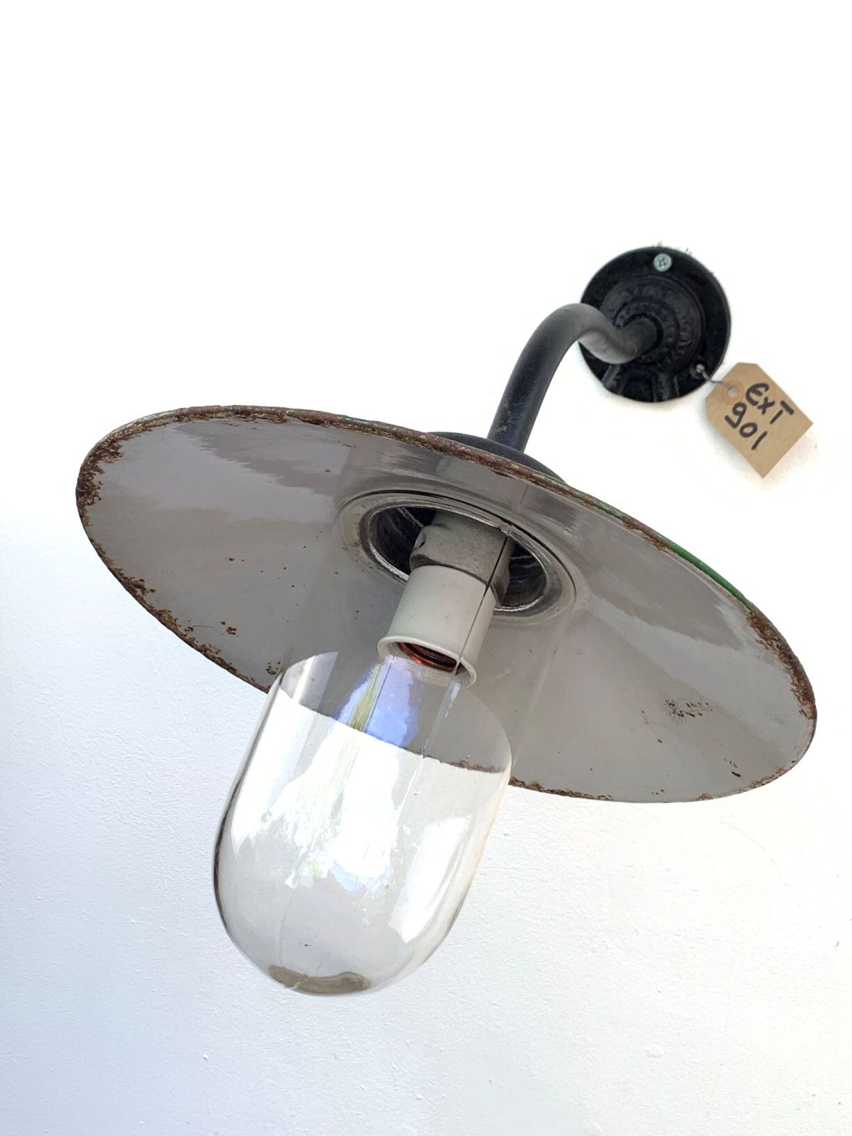 Swan Pass applies 1920 REF EXT901 wall