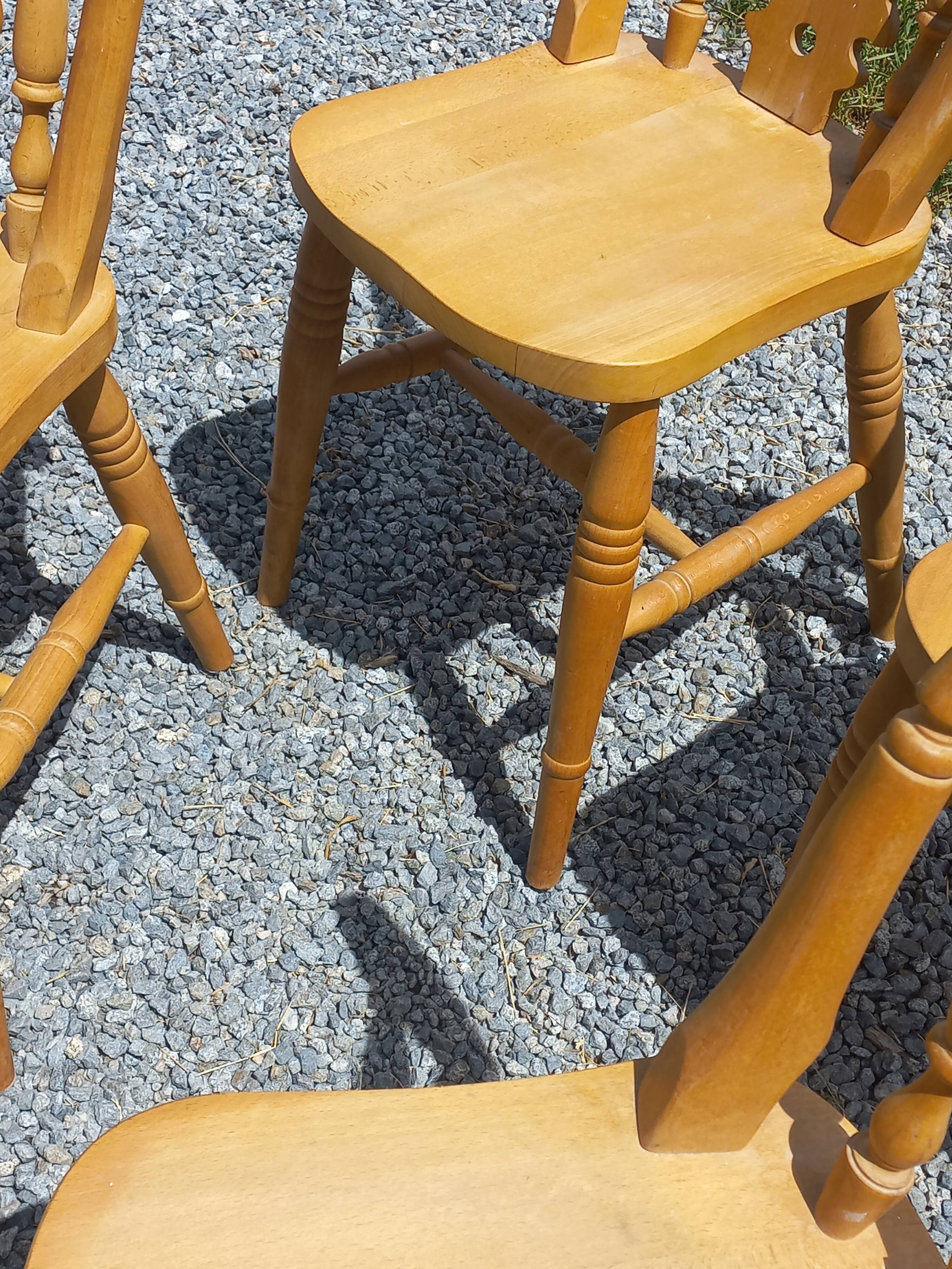Set of 4 chairs and 1 armchair in mountain style.