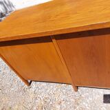 Desk with curtain binder