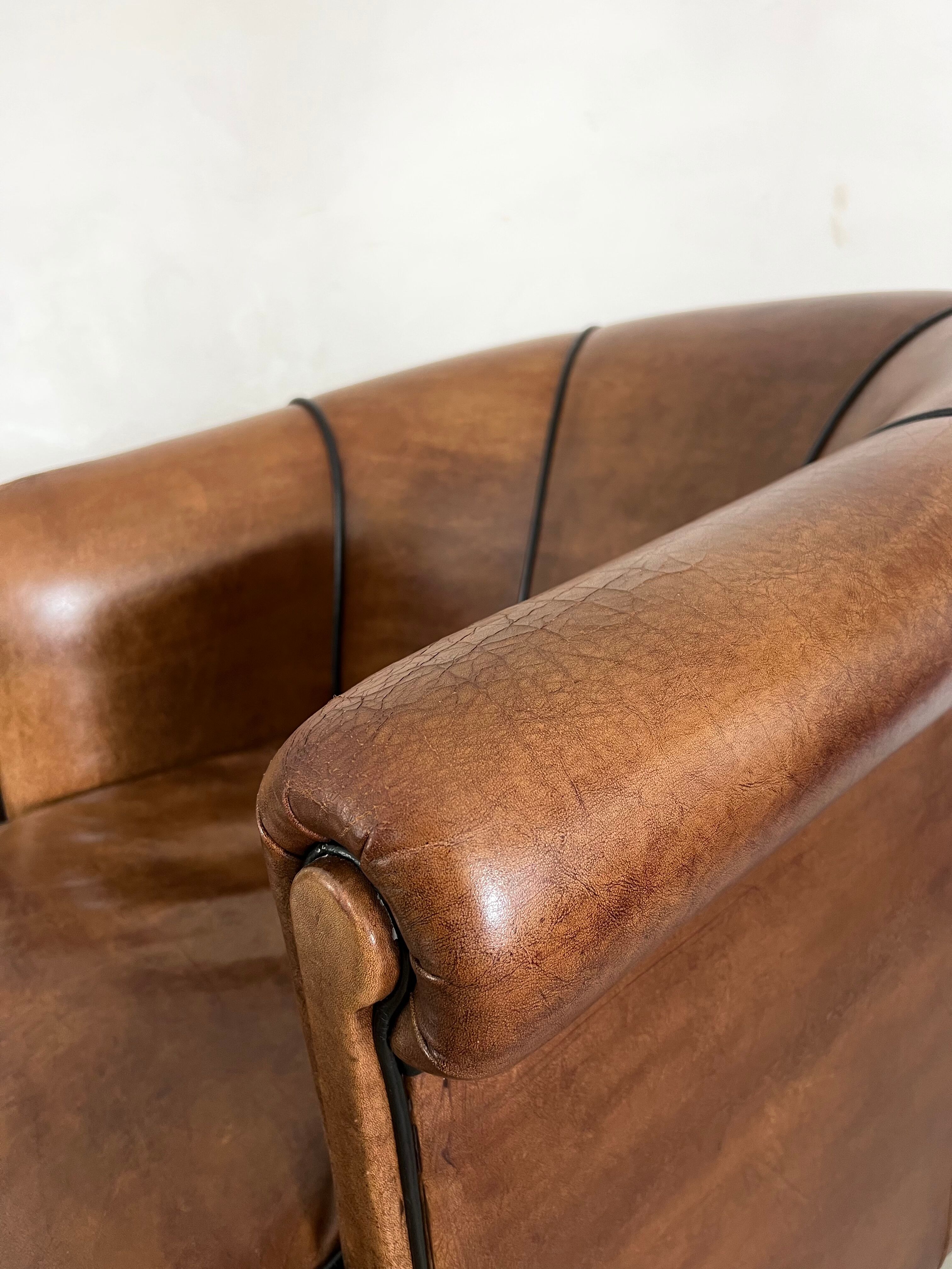 Clubchair sheep’s leather