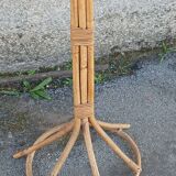 Portemanteau perroquet en rotin et bambou