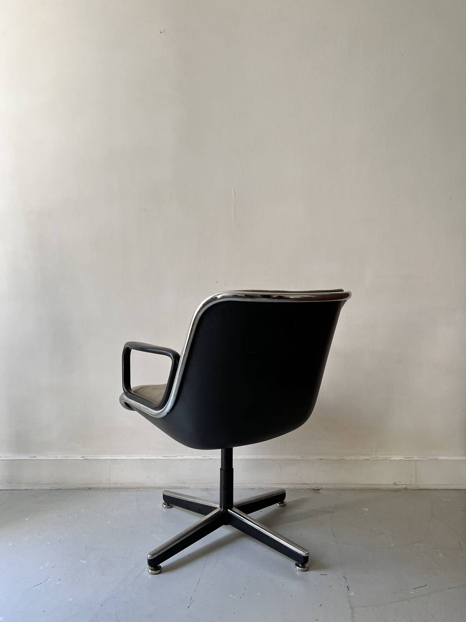 Velvet office chair with armrest by C. POLLOCK for Knoll