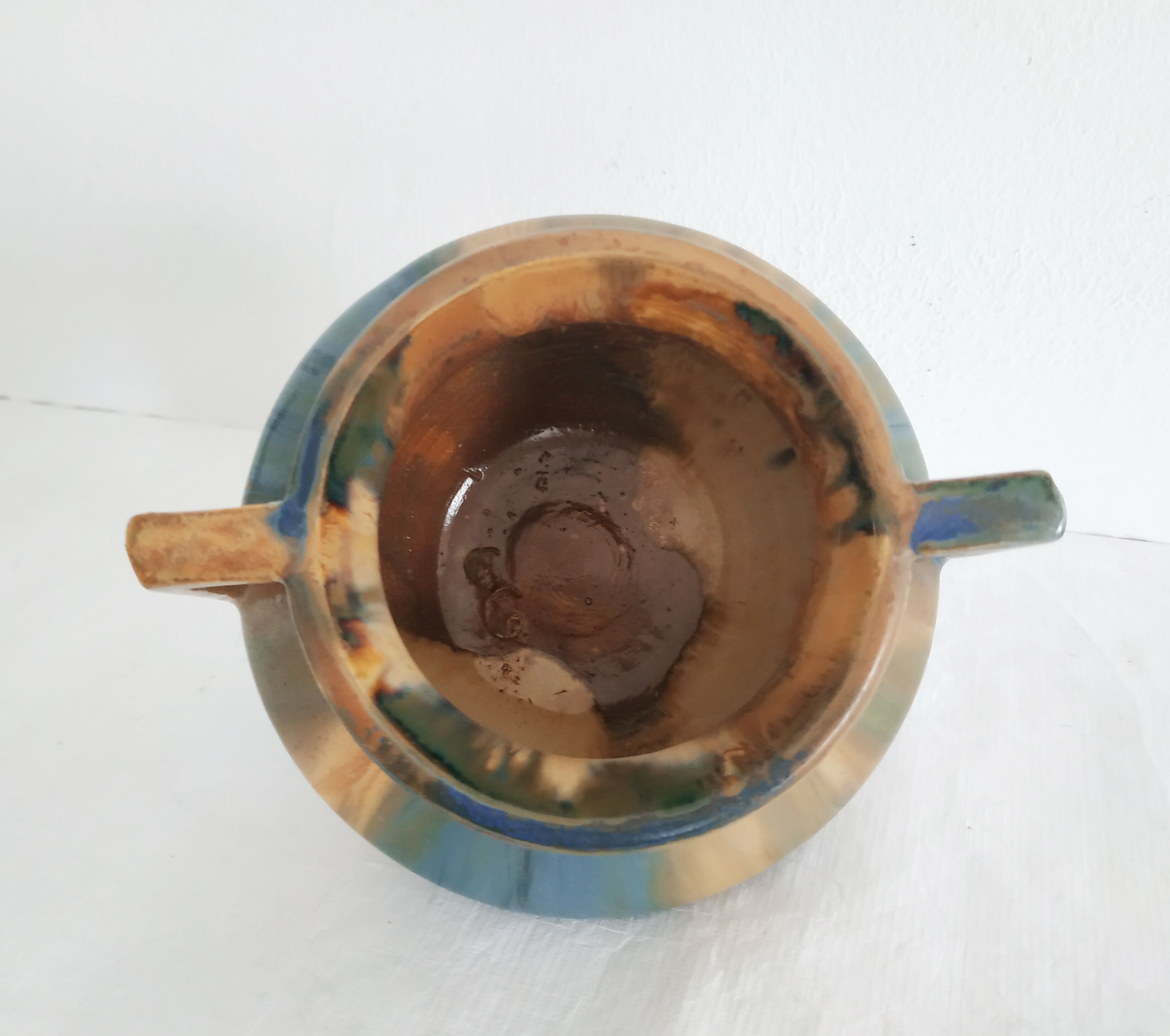 Small vintage vase pansu with two handles