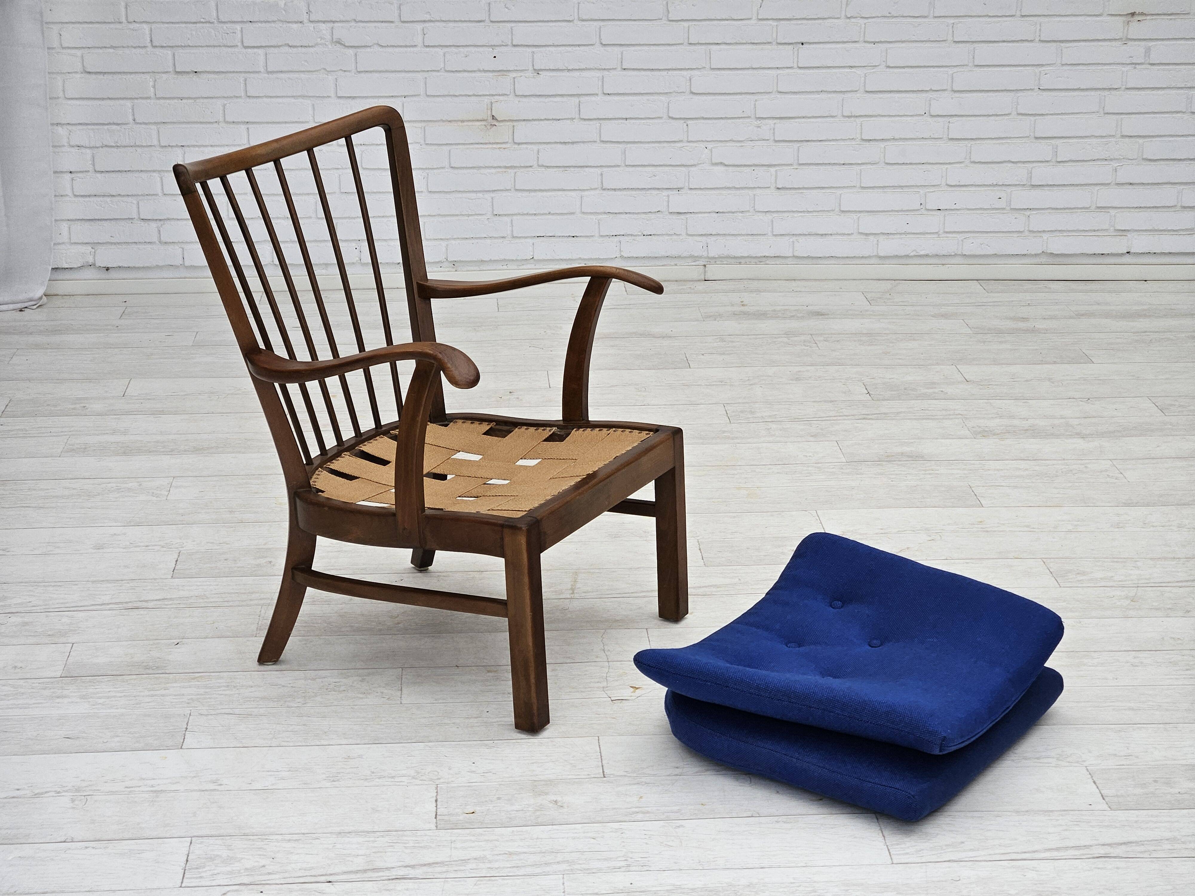 1960s, Danish easy armchair by Fritz Hansen, wool fabric, beech wood.