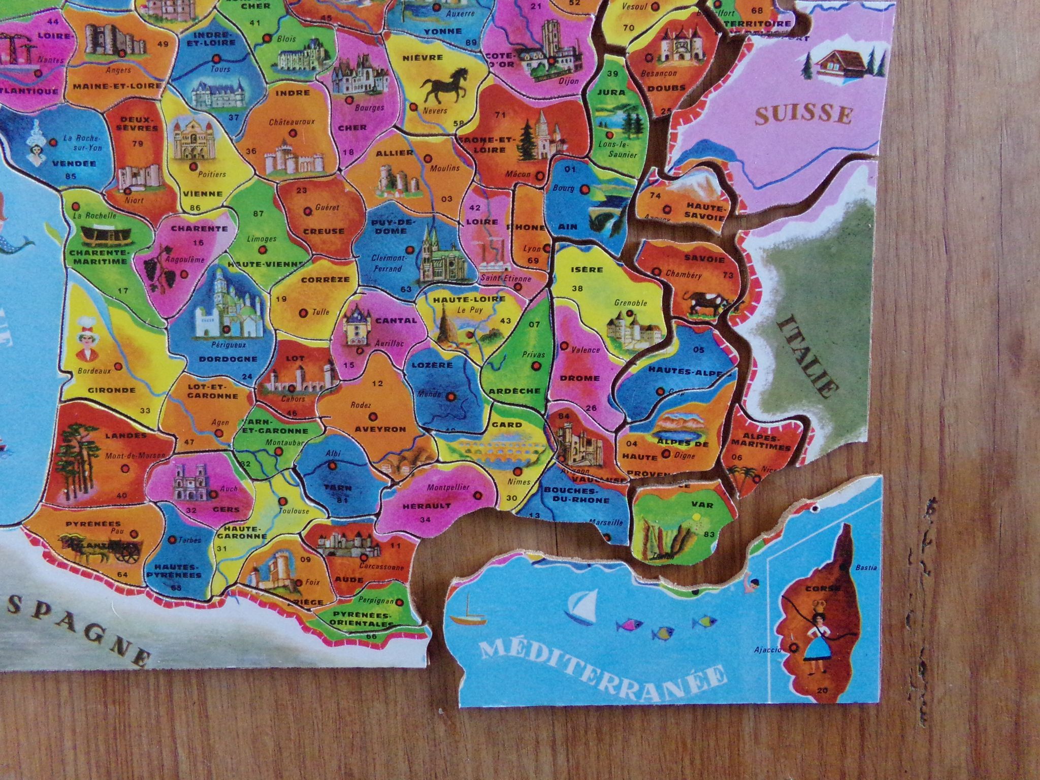 Wooden puzzle from the French departments in the 70s