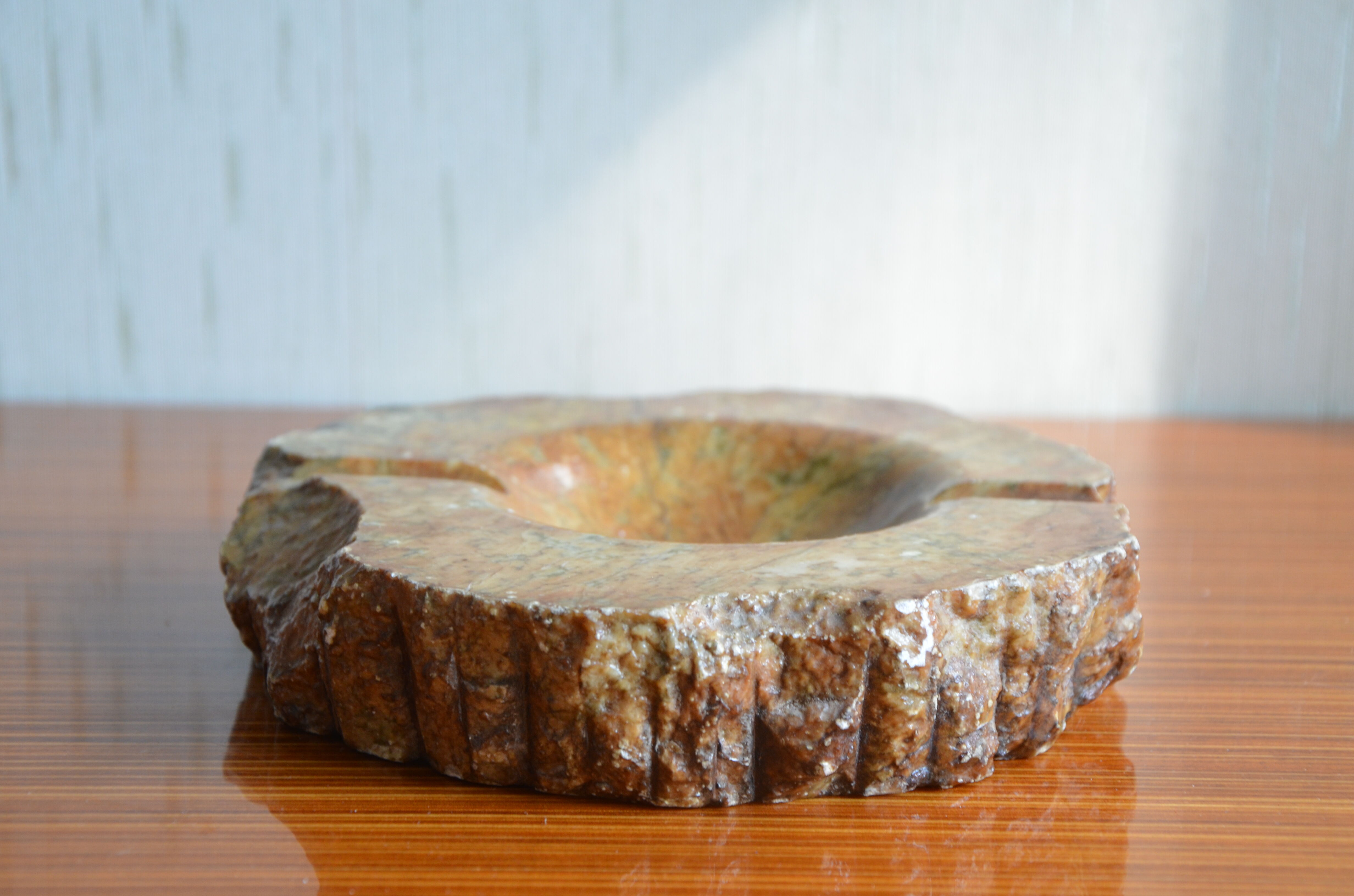 Beige and brown alabaster ashtray