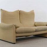 Set (2) Cassina Maralunga Sofas in beige Bouchlé-Fabrics by Vico Magistrett