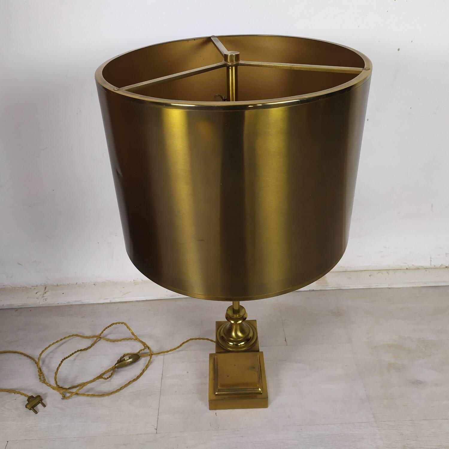 Gilded bronze lamp from Maison Charles