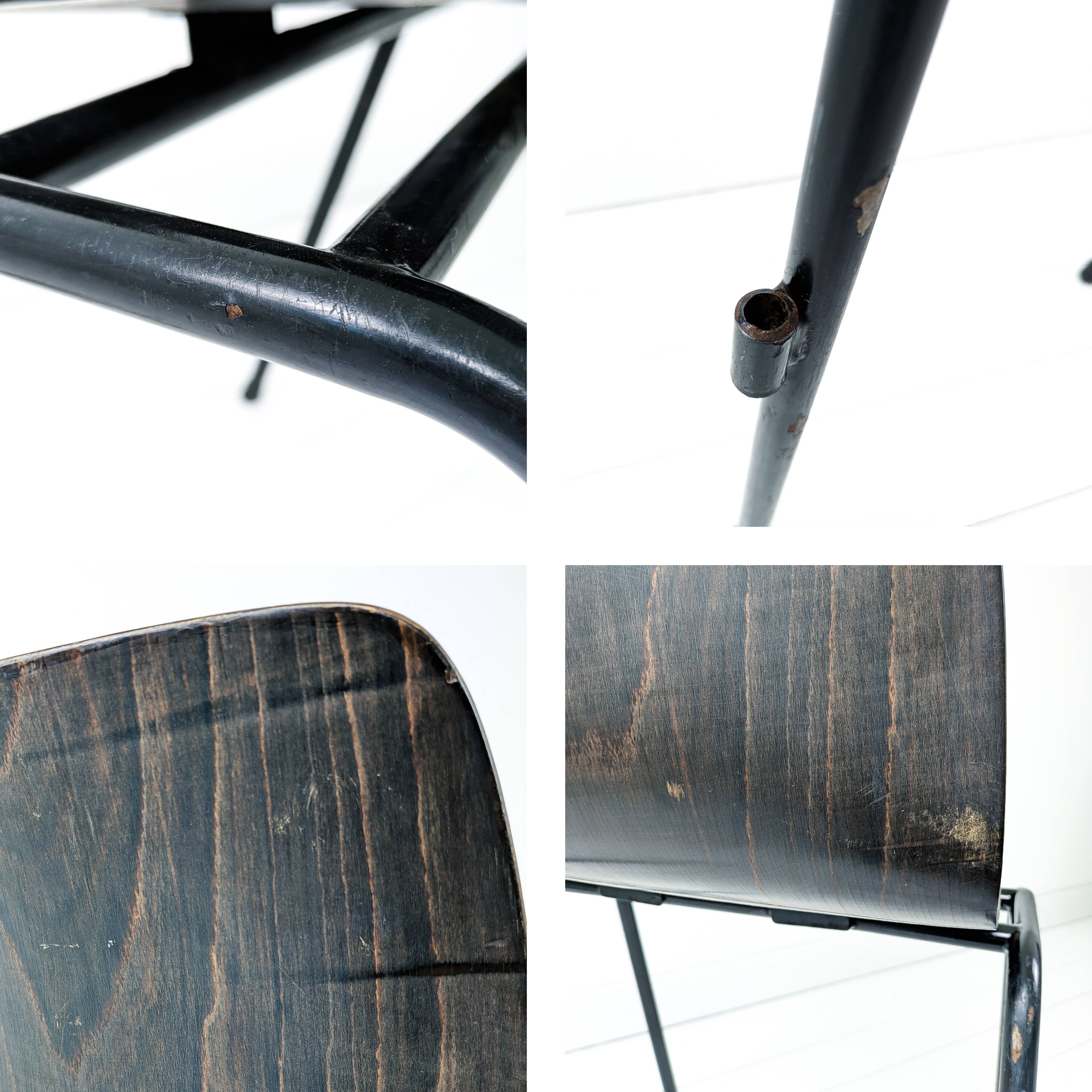 Lot de 2 chaises vintage Pagholz assise brun foncé piètement métal noir Wes