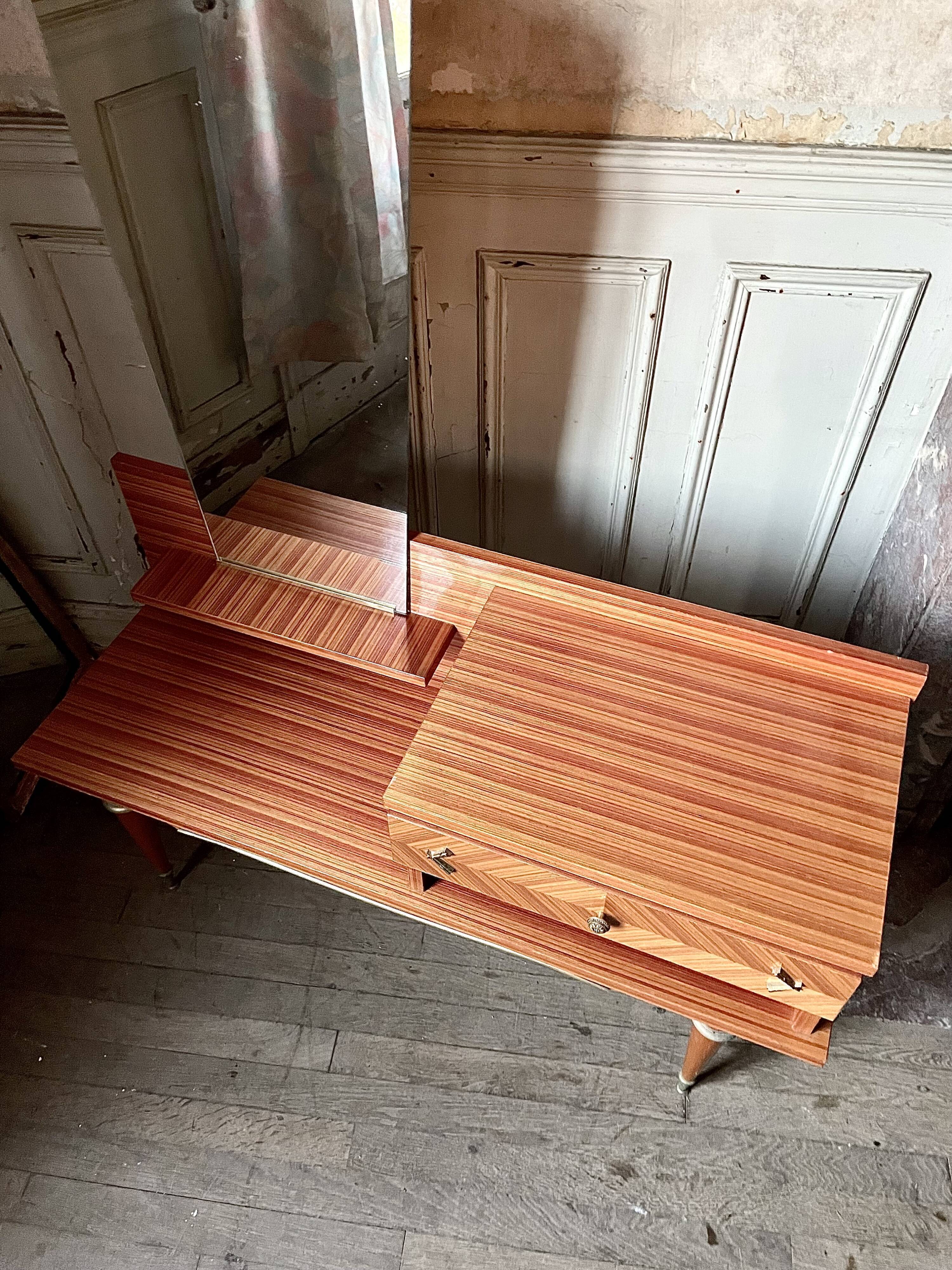 Vintage dressing table