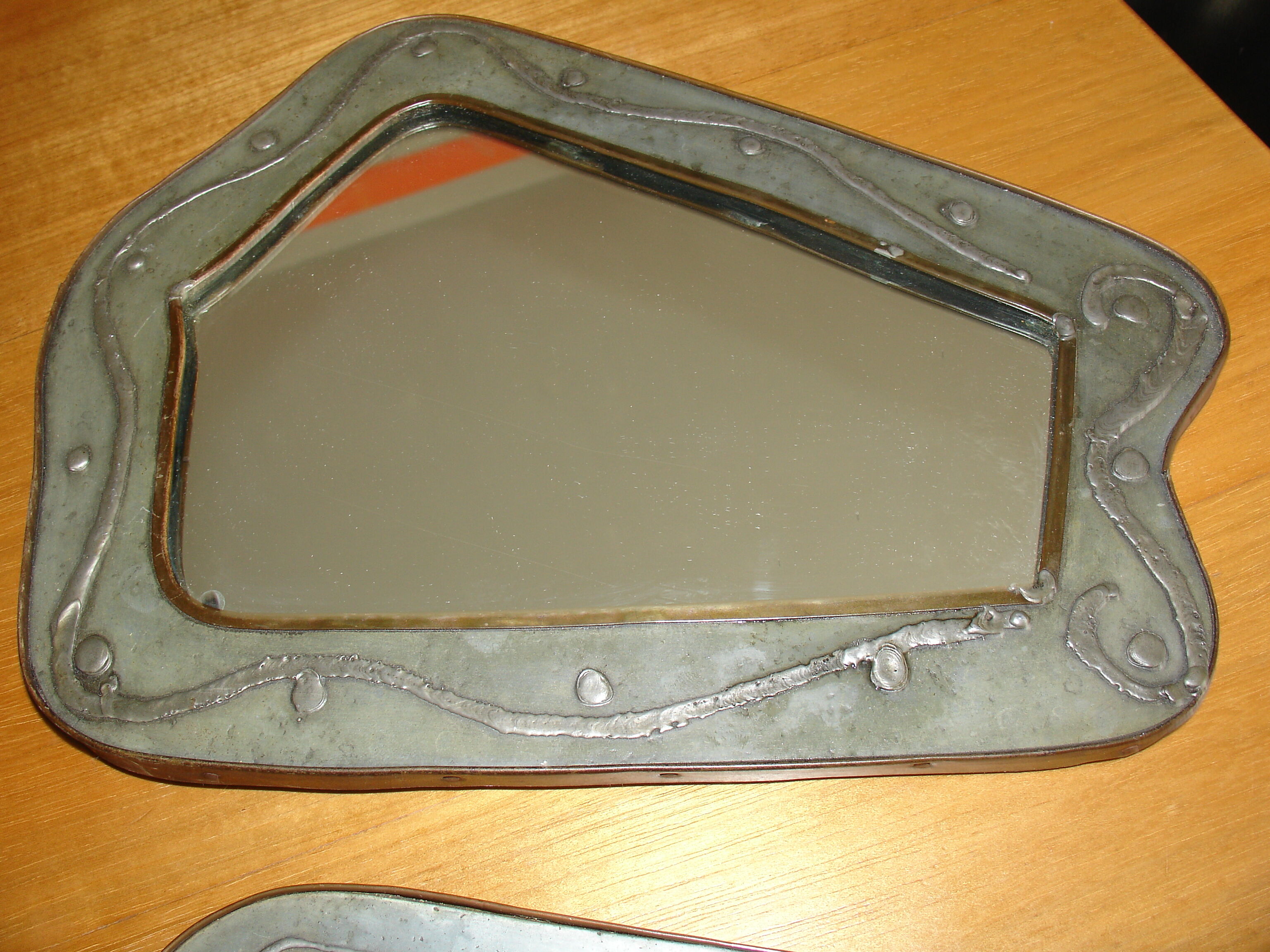 Pair of mirrors around 1950 in Tin and copper 28x35cm
