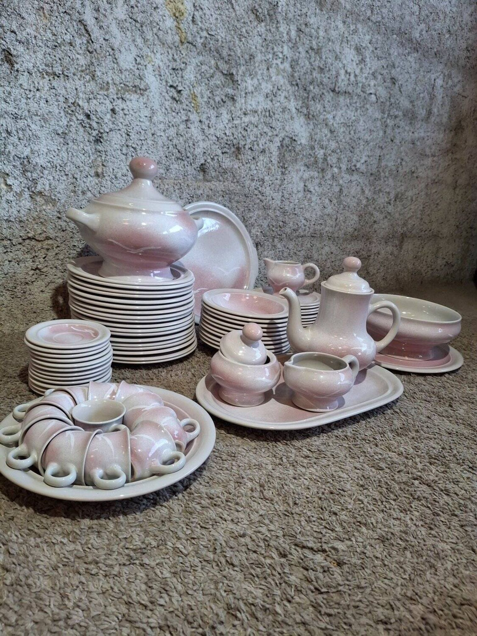 Service de table complet Niderviller faïence Art modele aurore  1950s