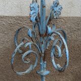 Ornement ancien de portail en fer forgé