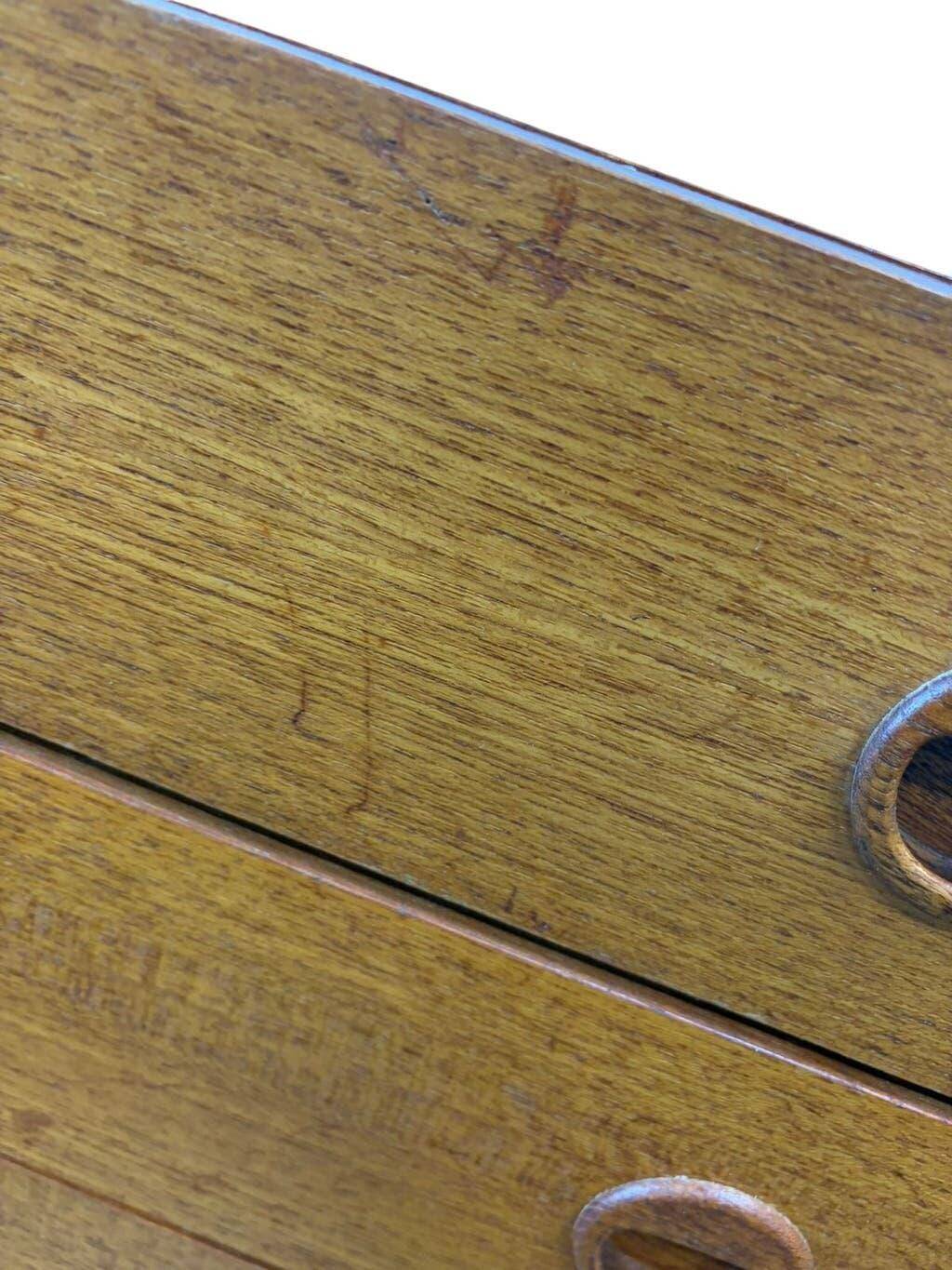 Vintage wooden chest of drawers