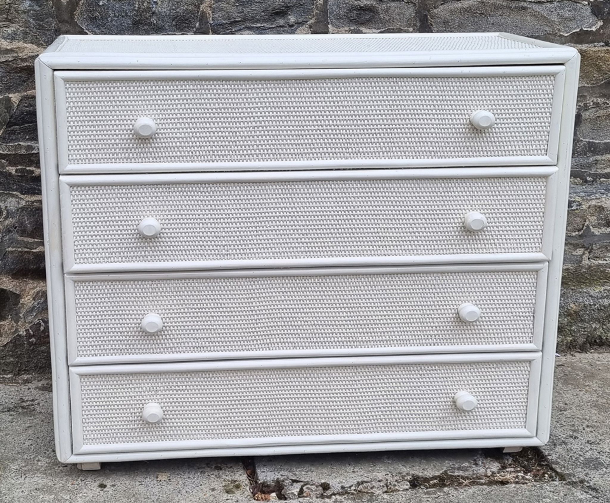 White Maugrion chest of drawers, wood and rattan, 80s