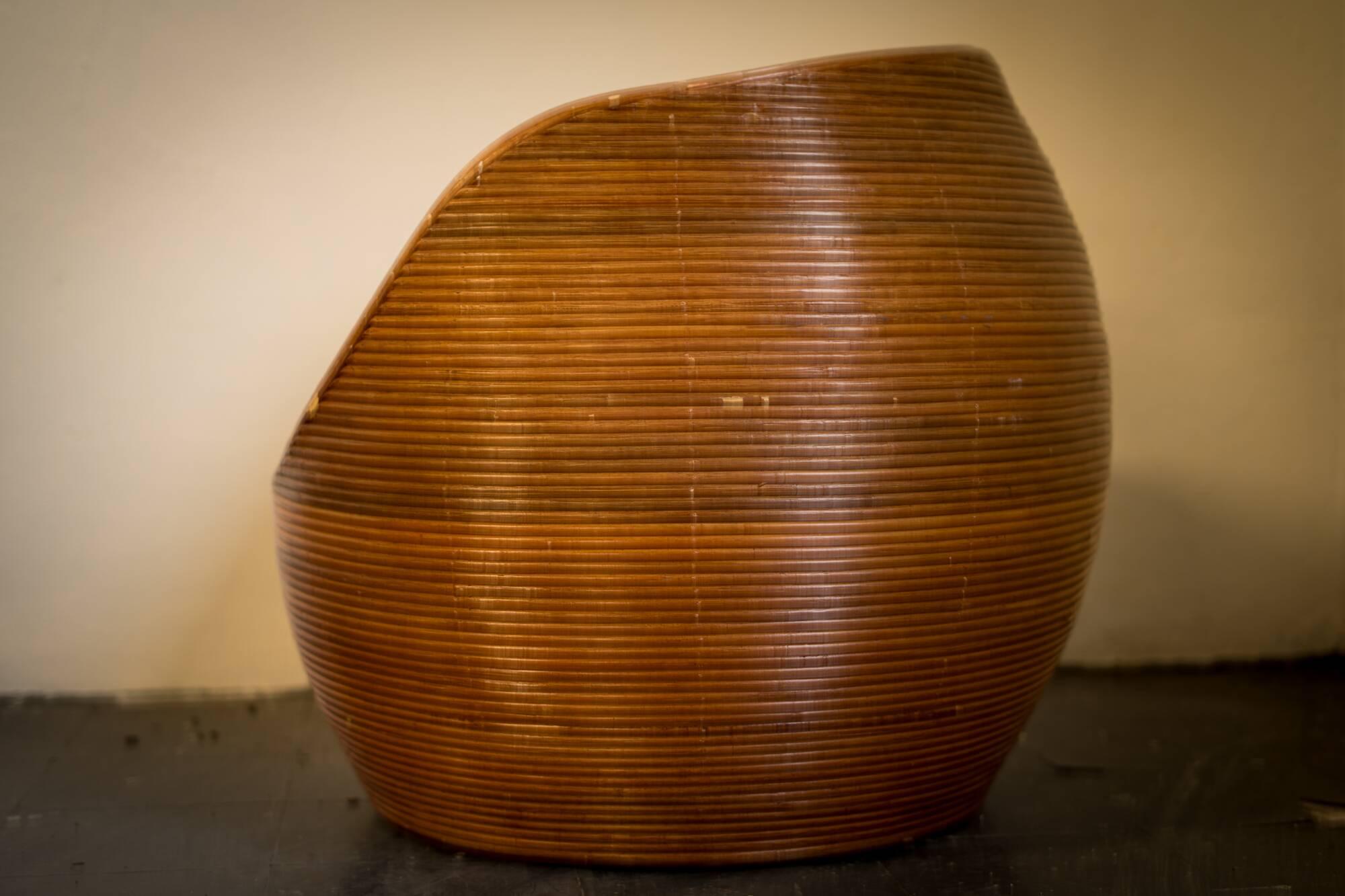 Organic ball chair POD