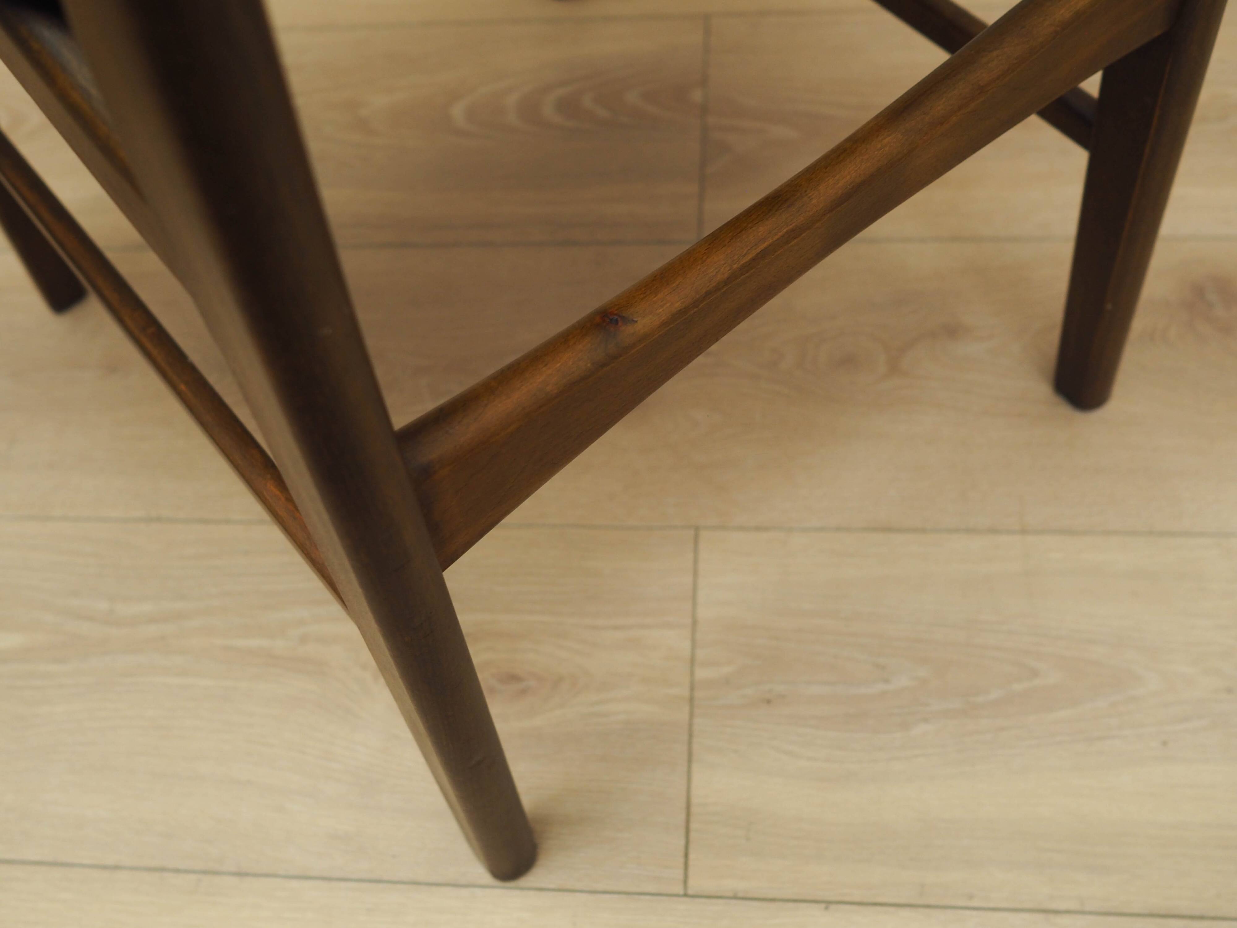 Ensemble de six chaises, design danois, années 1960, fabriquées au Danemark.
