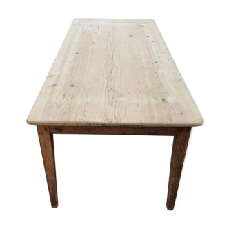 Fir farm table