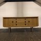 Vieille buffet milieu du siecle en teck design scandinave danois des années 70