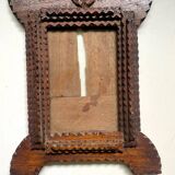 Cadre en bois sculpté tramp art ancien 27 cm x 20 cm