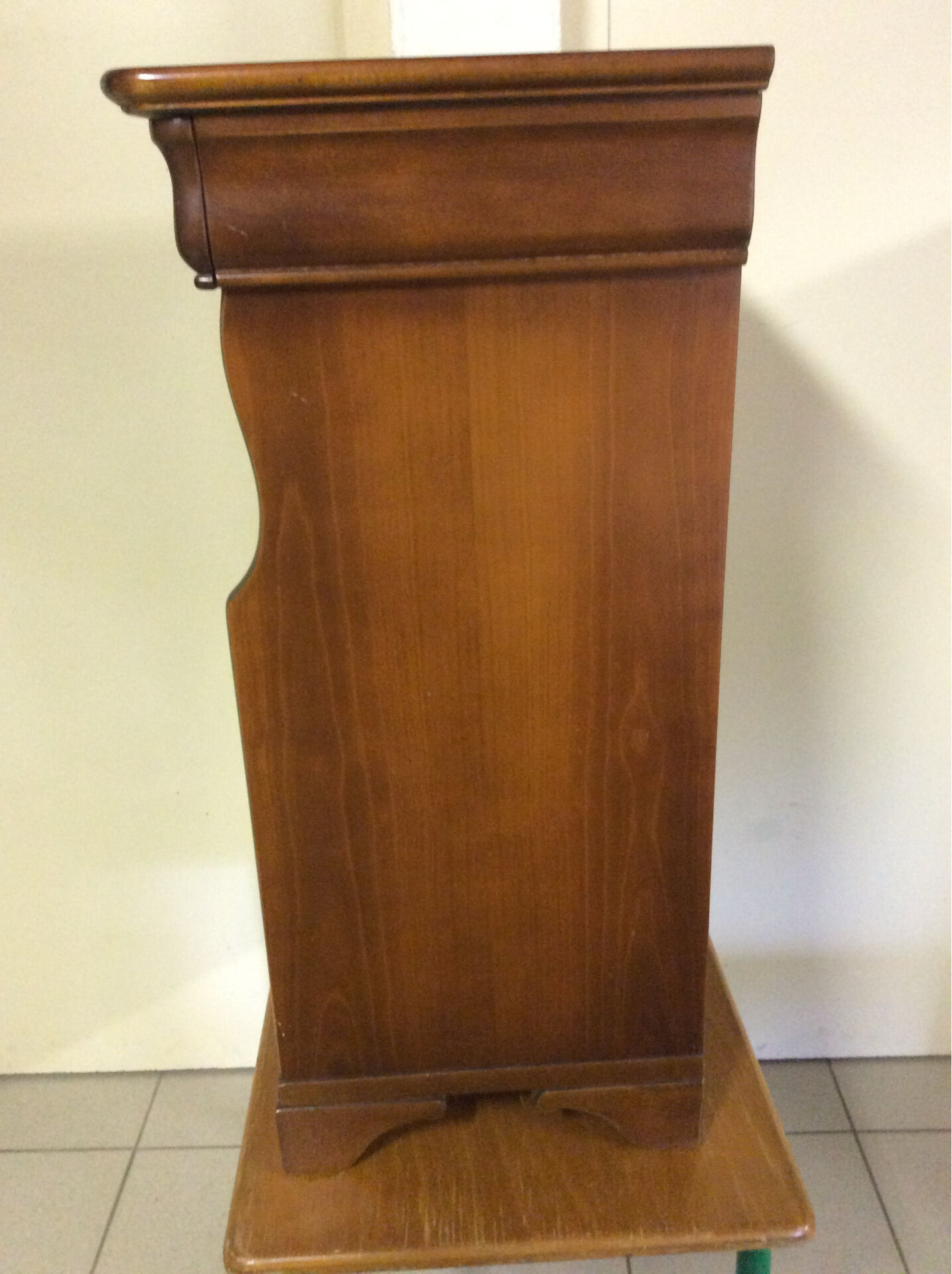 Table de chevet