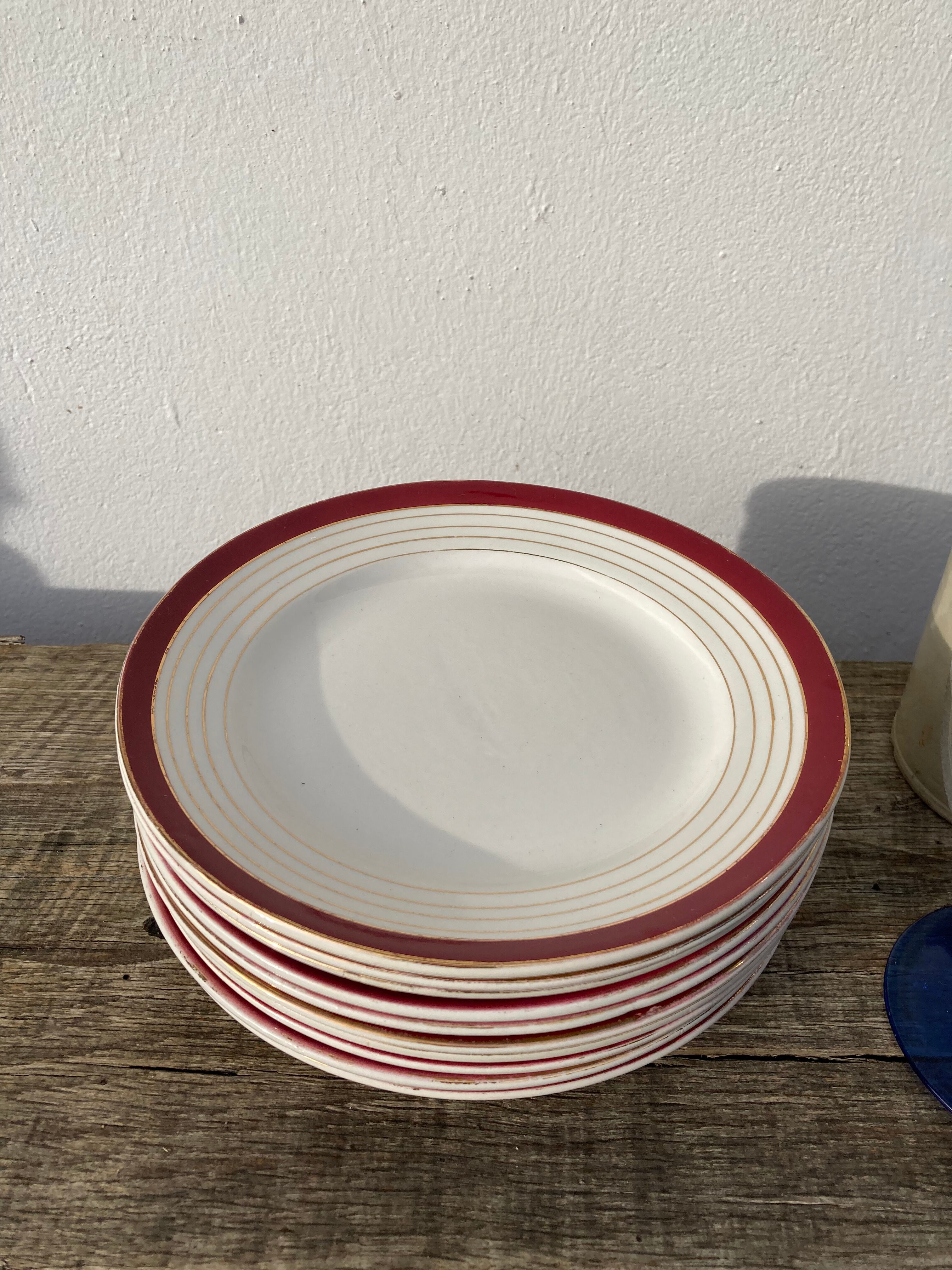 9 dessert plates Sarreguemines Digoin Regence gold and red