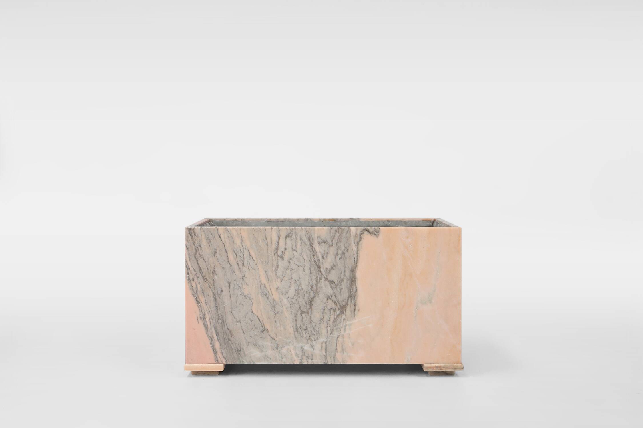 Large marble planter in pink marble, Belgium ca. 1980