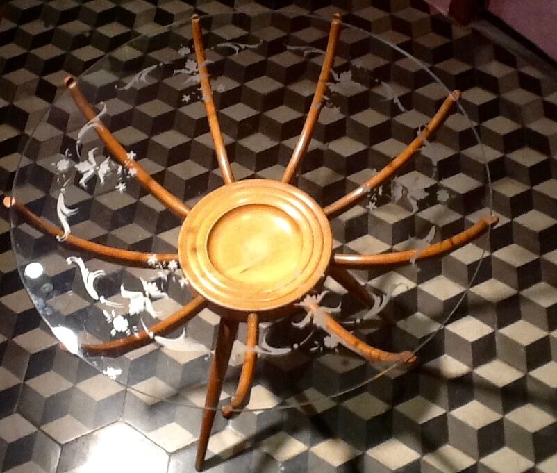 Elegant table "spider" vintage