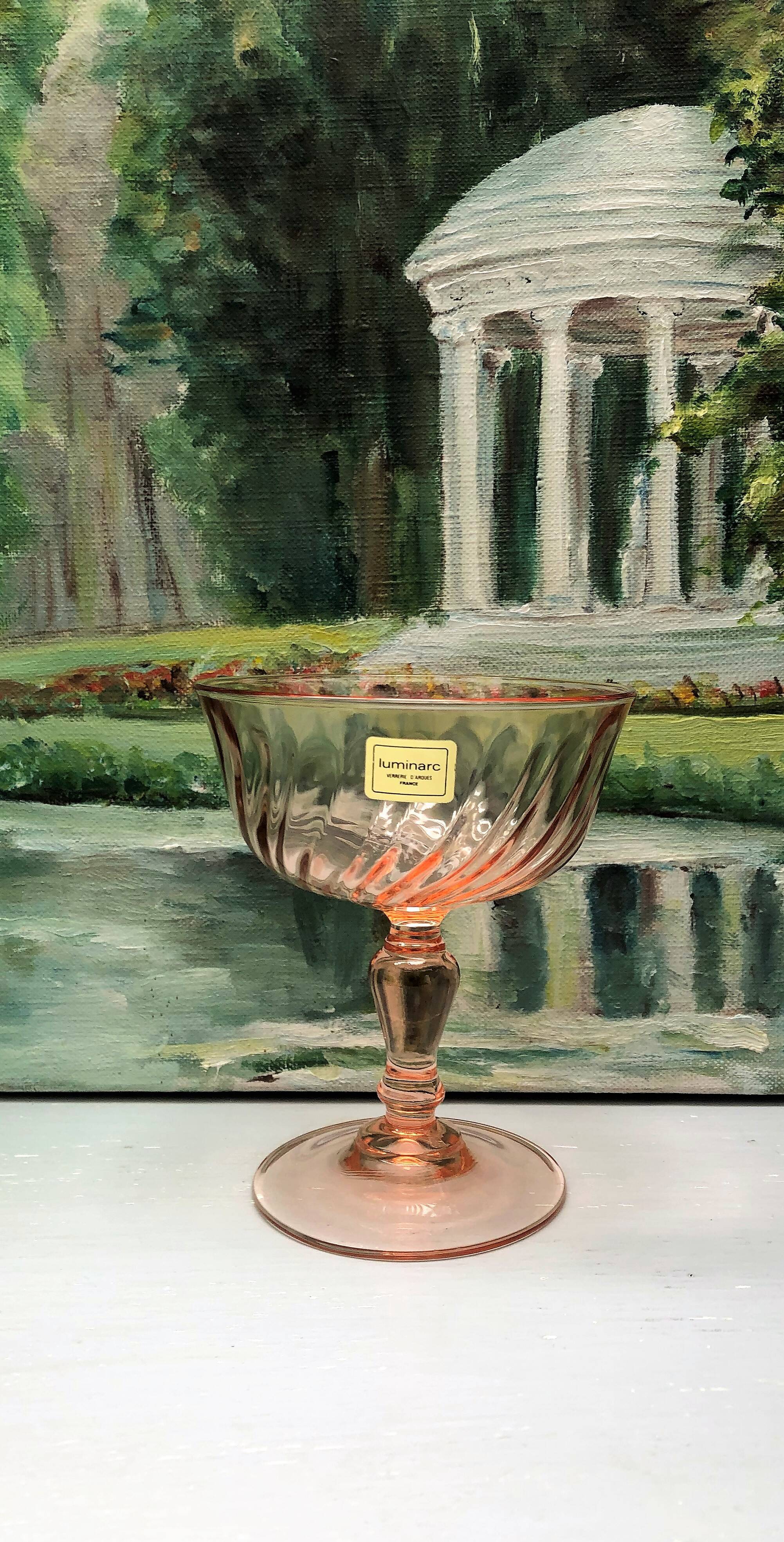 Rosaline champagne glass 70s design