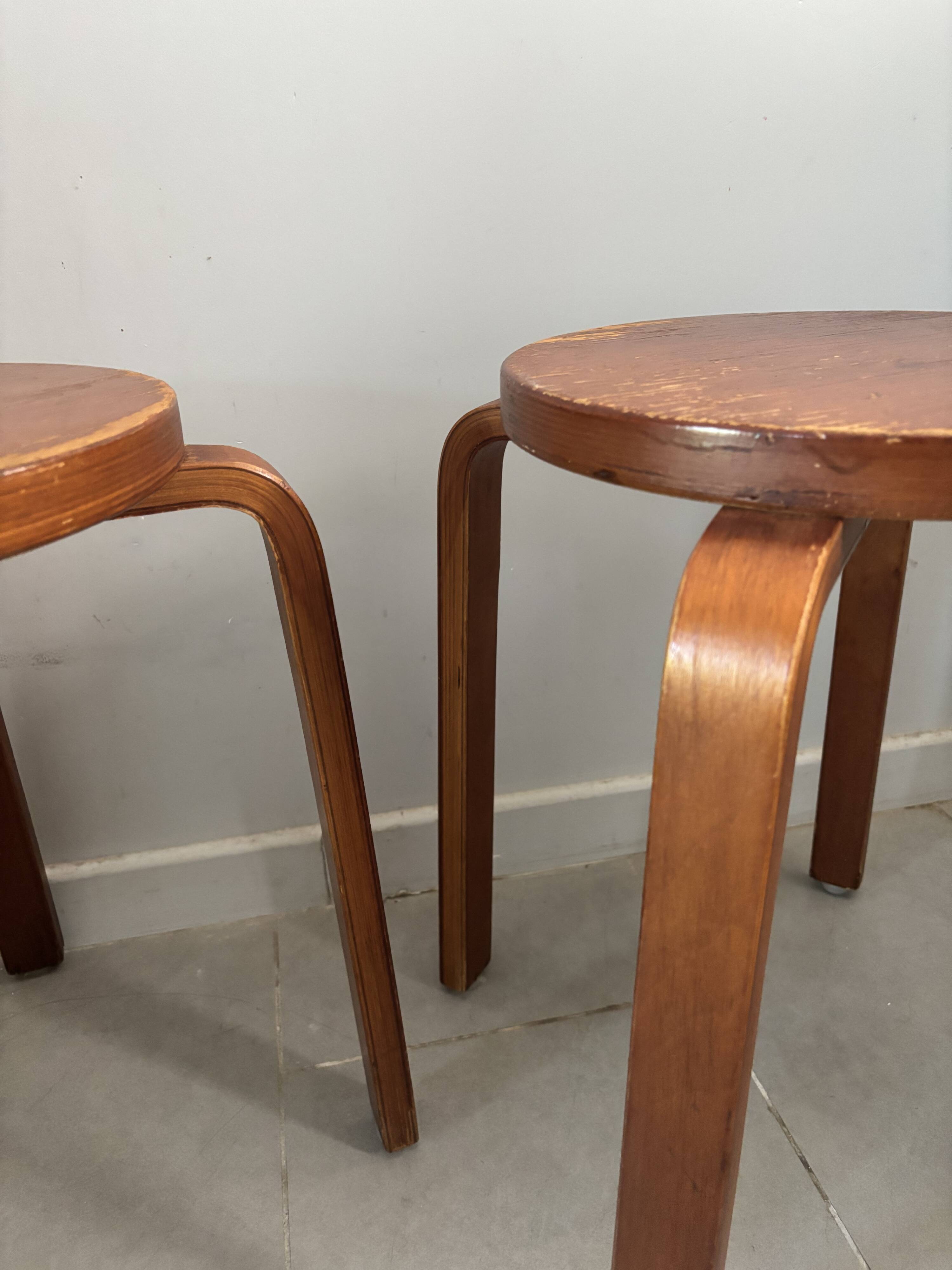 Pair of Artek stools model E60 (rare version with 4 legs), Alvar Aalto