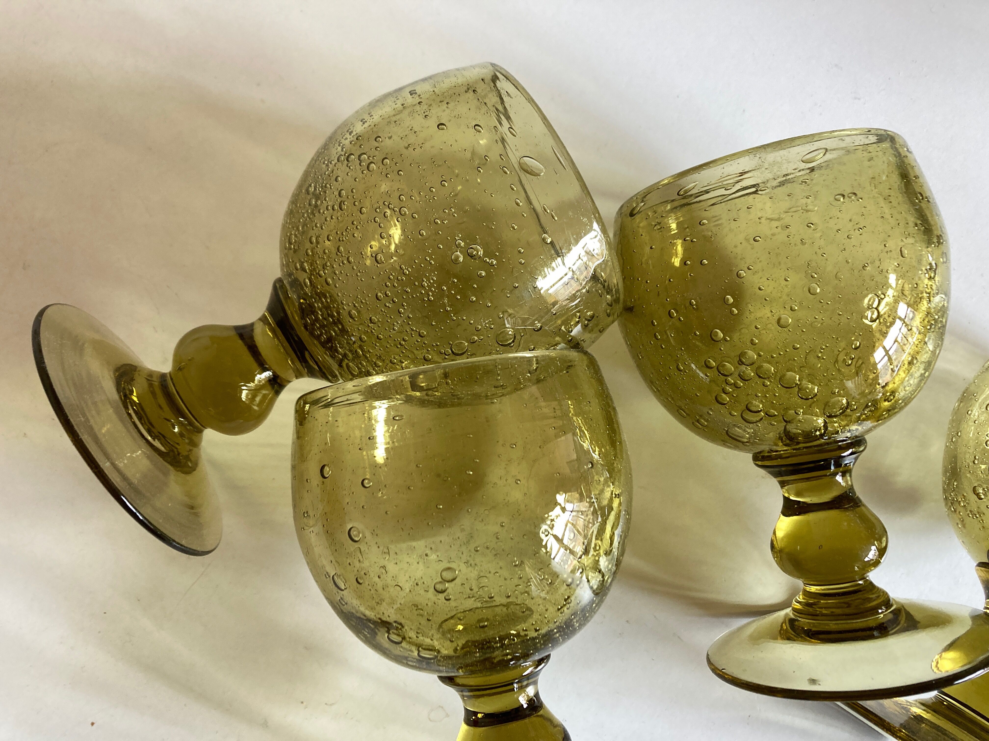 Set of 4 glasses of khaki green Biot