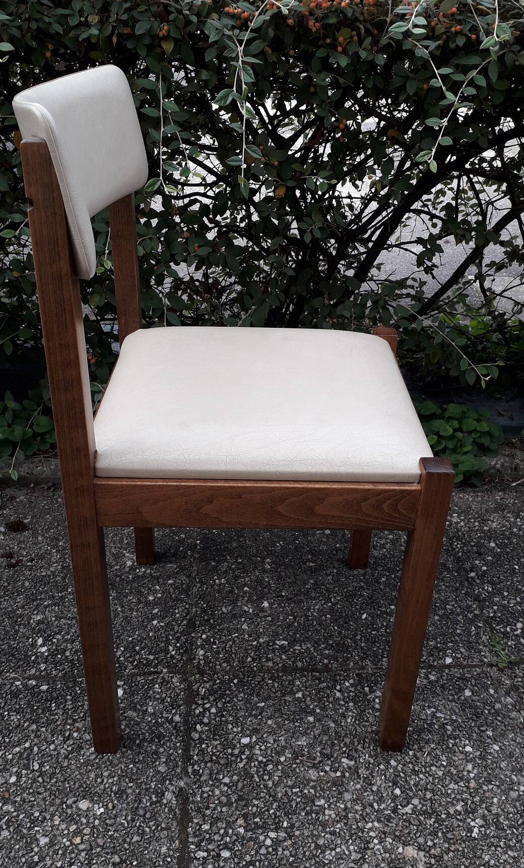 Baumann chairs