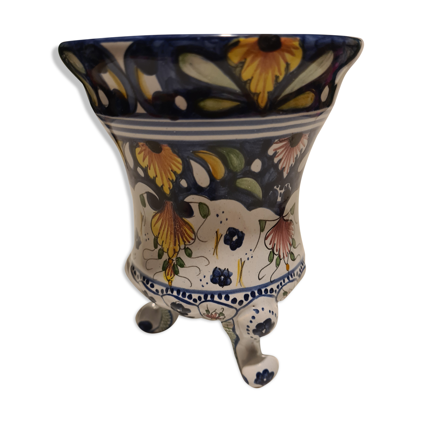 Earthenware tripod vase of Nevers floral decoration