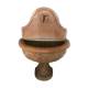 Important Verona marble fountain, vasque decorated with godrons