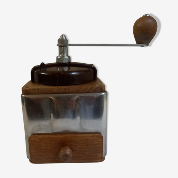 Old Peugeot coffee grinder, stainless steel, wood and bakelite, 1940s