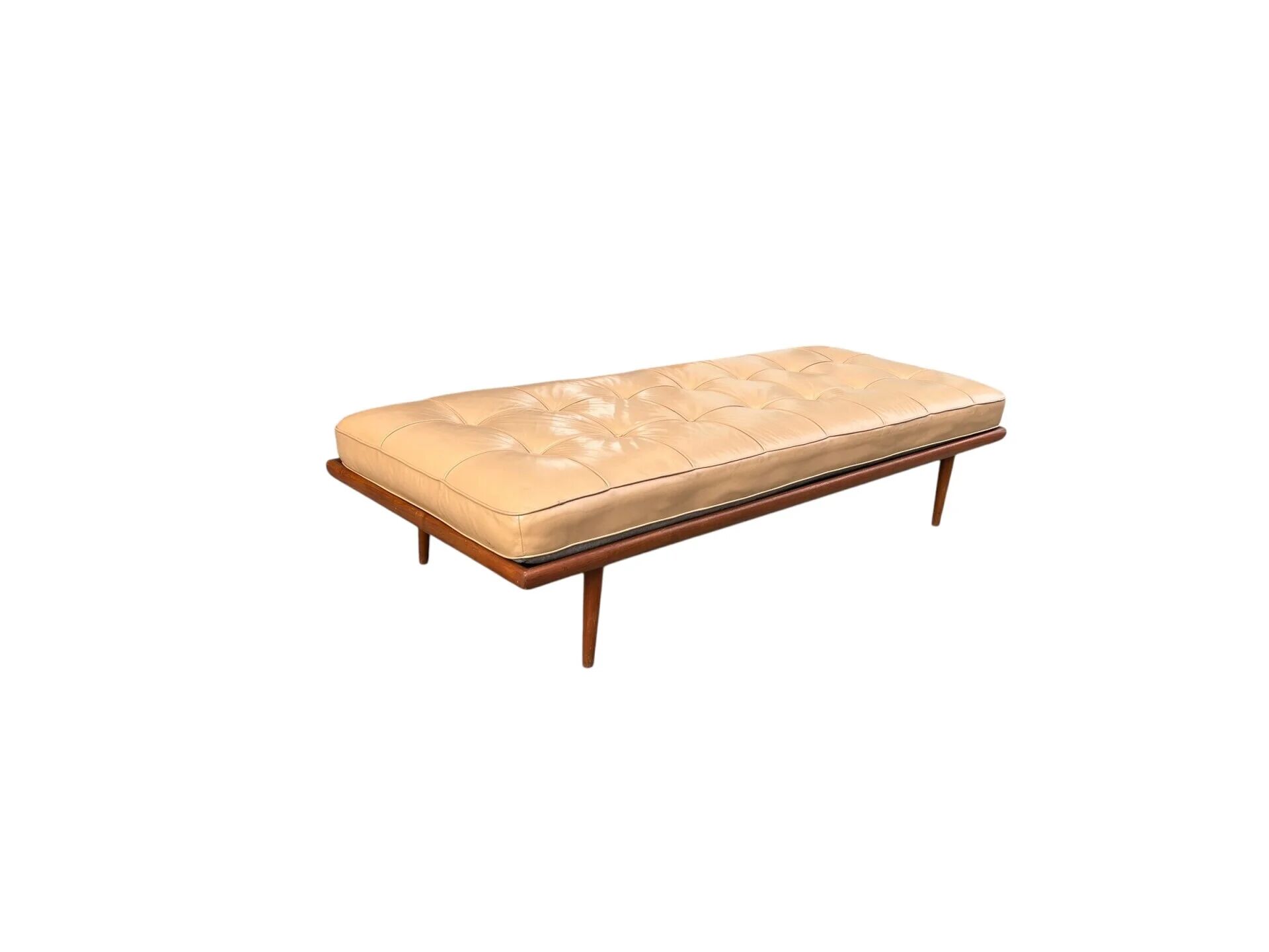 Leather daybed by Peter Hvidt for France & Son