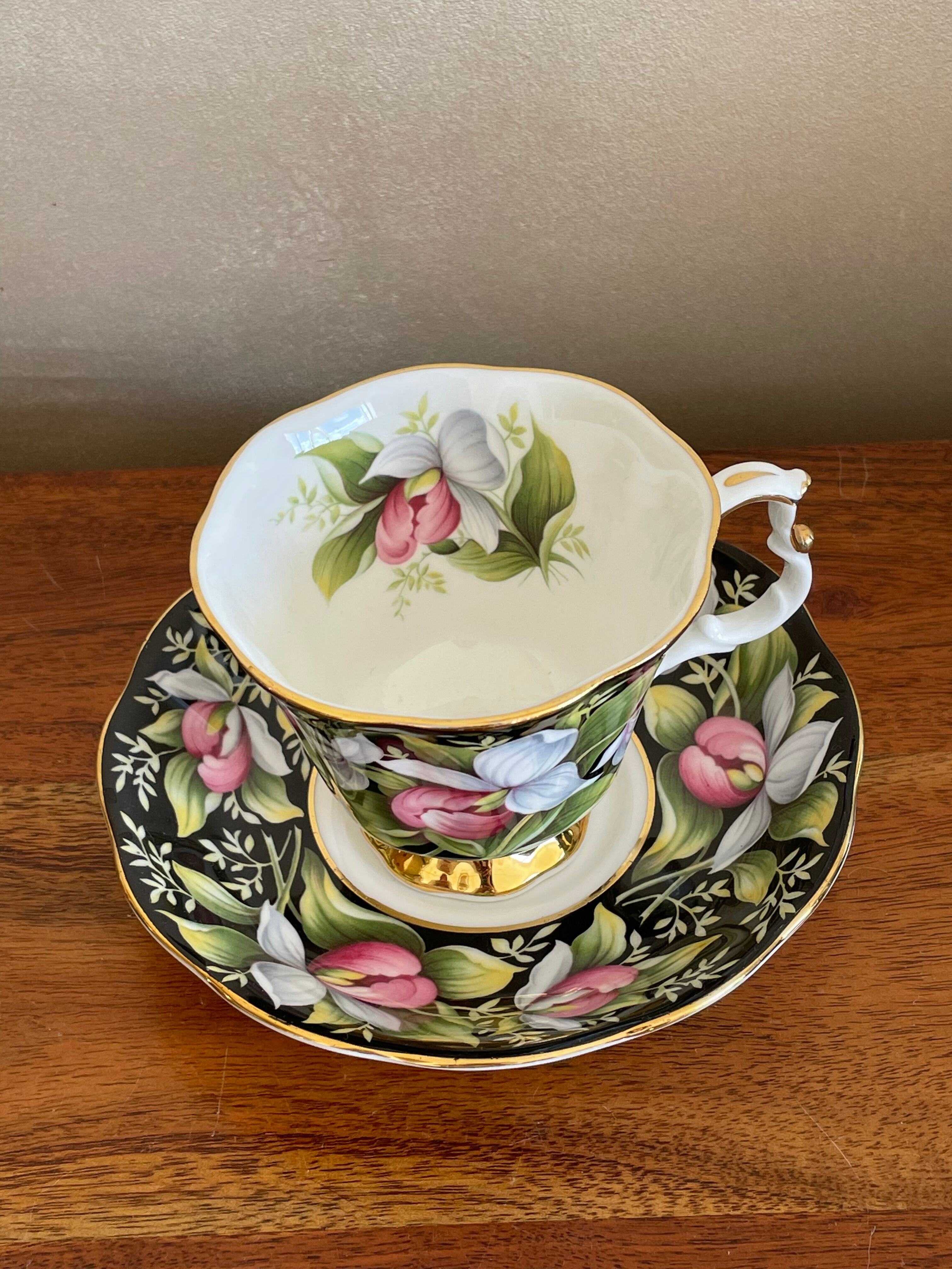 Tea cup royal albert provincial flowers 1975