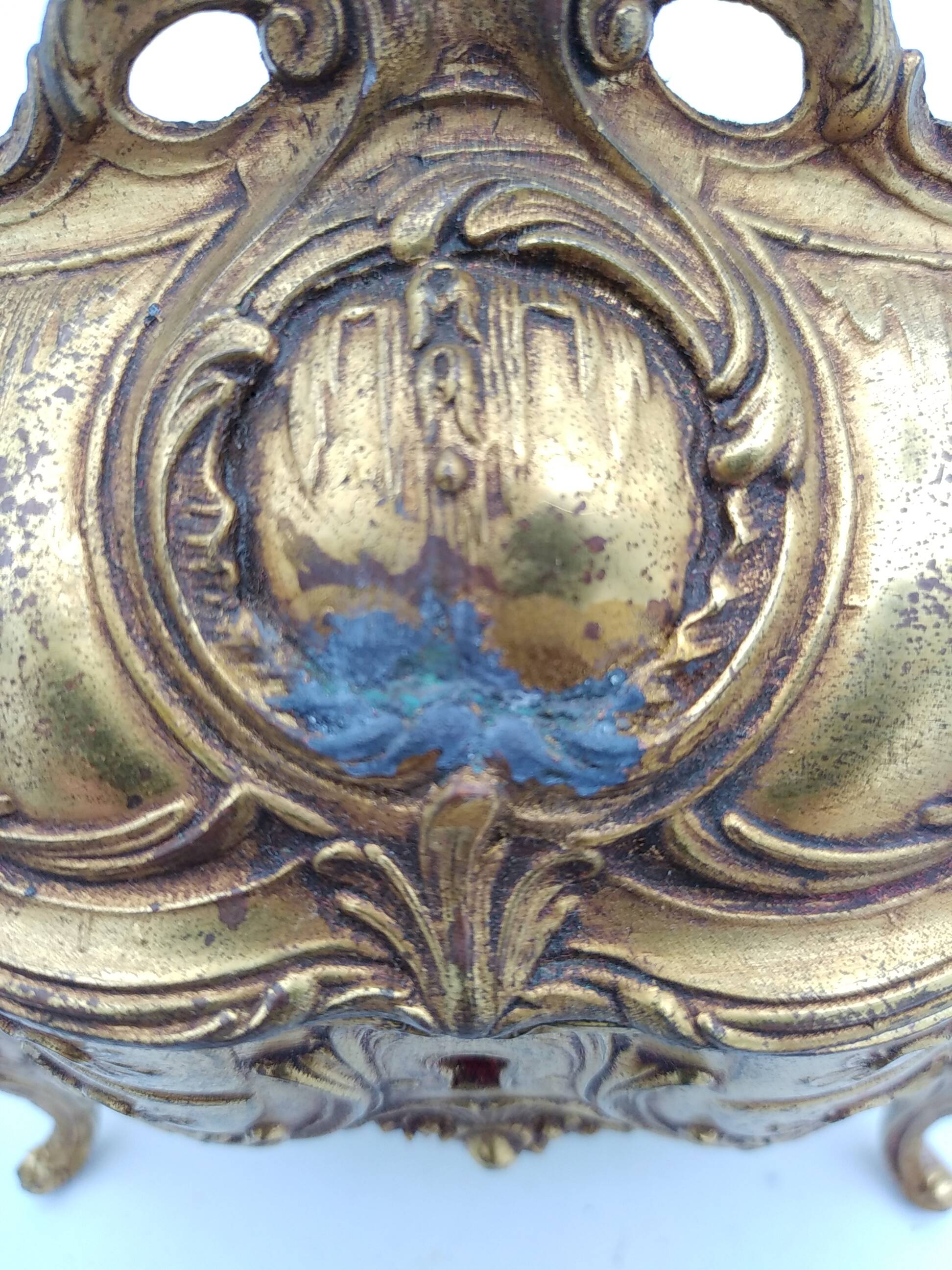 Metal jewelry box. Art Nouveau.