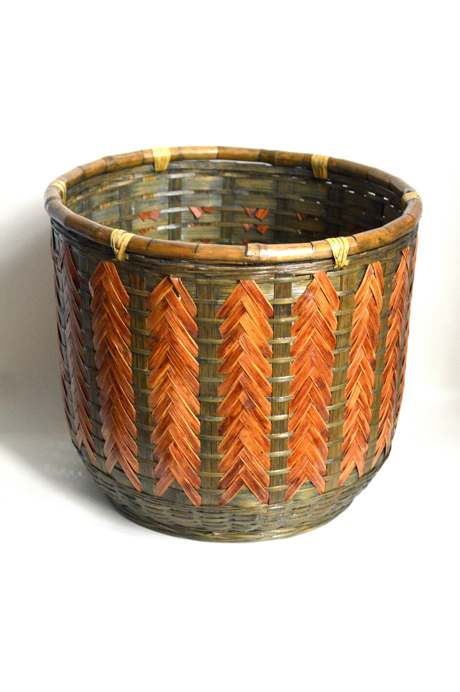 Bamboo and woven wicker pot cover