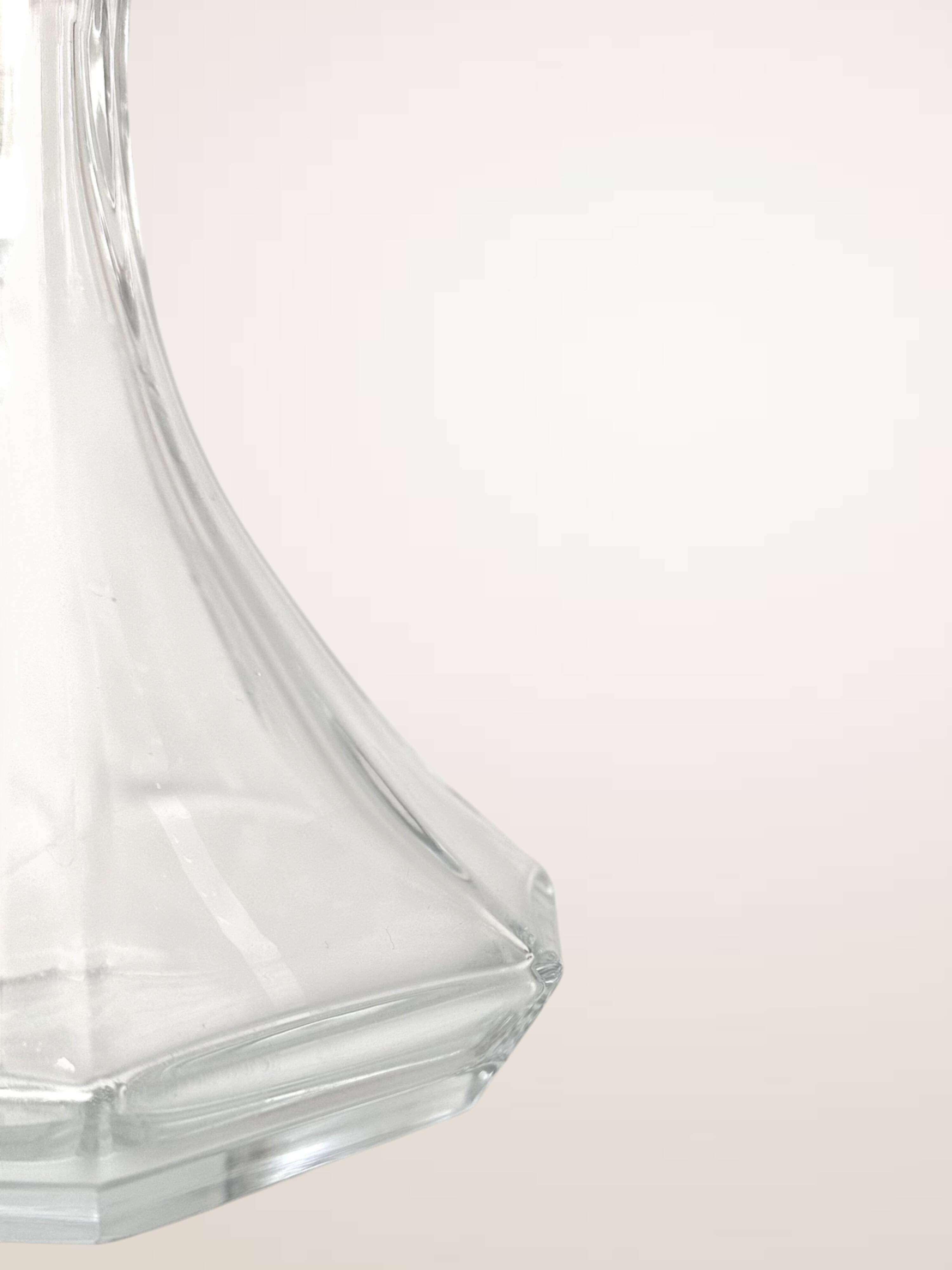 Octagonal glass decanter
