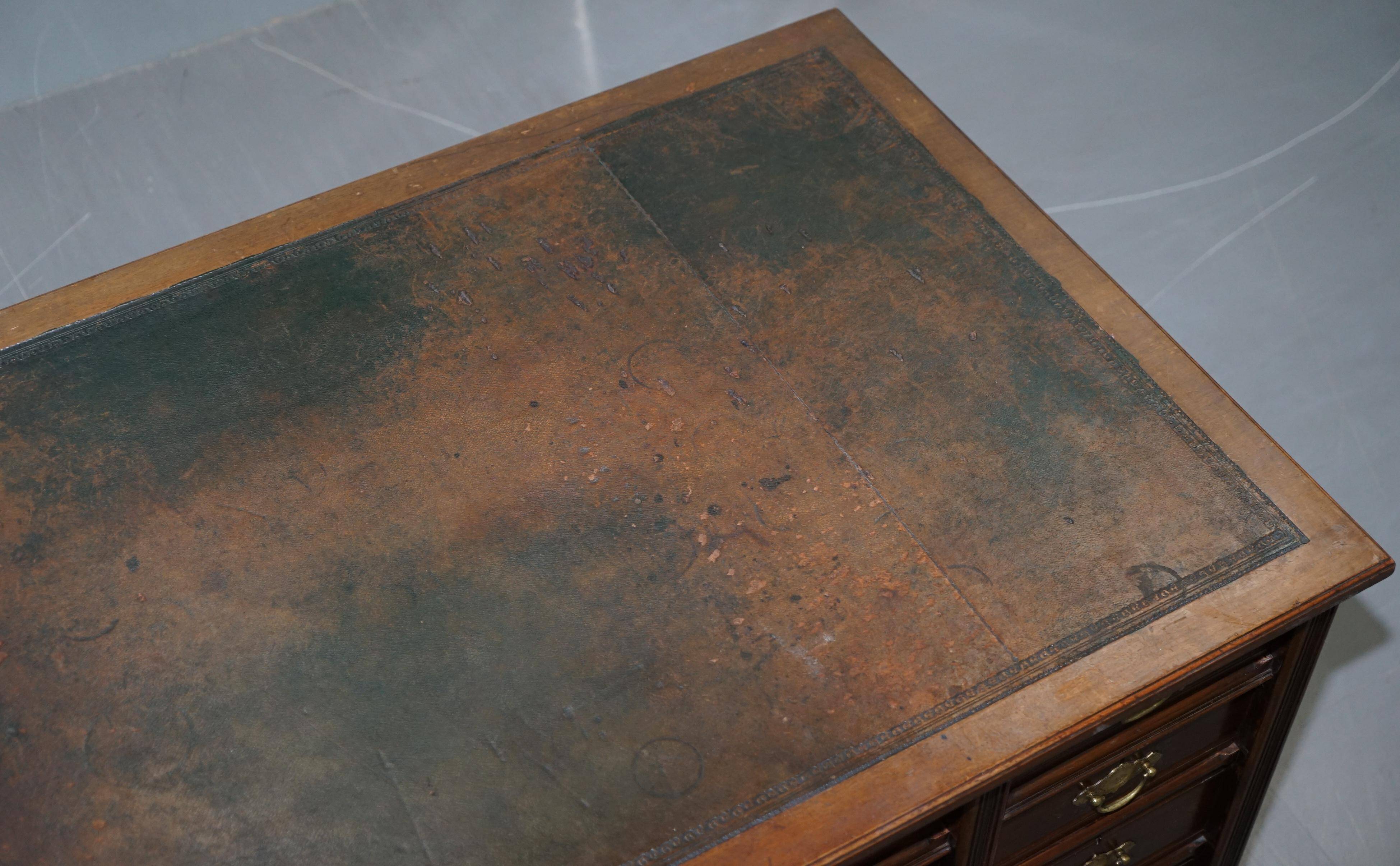 Rare bureau partenaires double caisson Hampton & Son Pall Mall bois dur