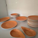 Orange dinner service from Salins
