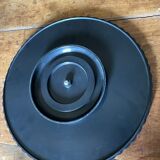 Compartmentalized turntable