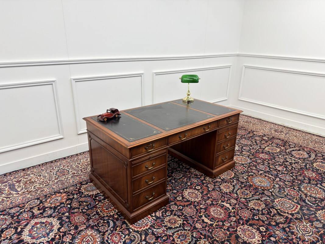 Classic English Desk with Black Inlay