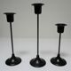 Trois bougeoirs métal laqué noir scandinaves