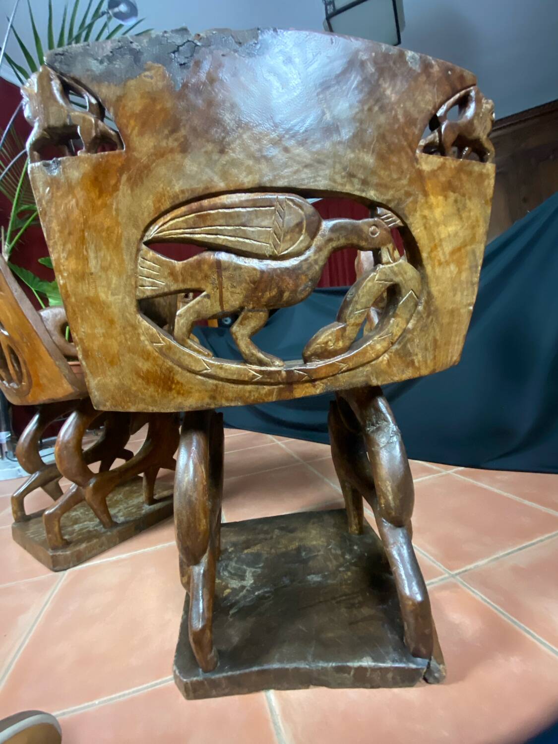 African tribal ensemble of 4 pieces of furniture for dignitaries of the Kingdom of Dahomey, Benin.
